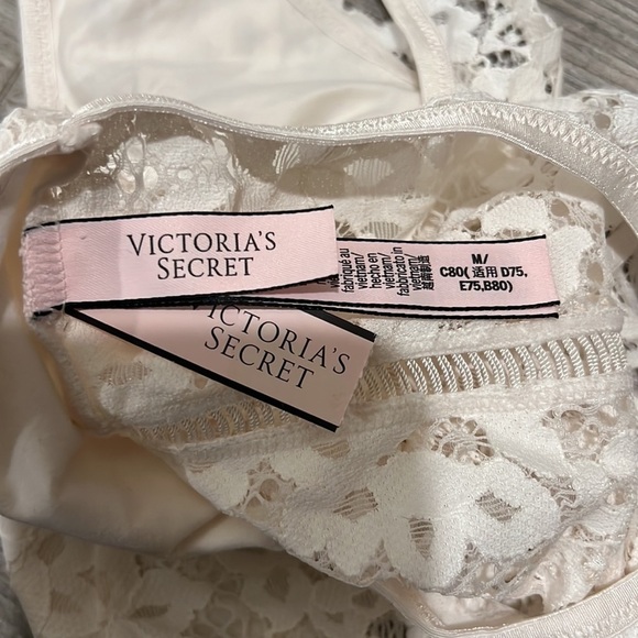 VS Body by Victoria’s Secret Bralette - Picture 3 of 6